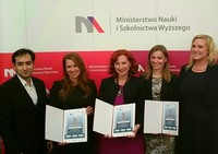 Wyróżnienie_dla_koła_i_opiekunów_StRuNa_2015.jpg