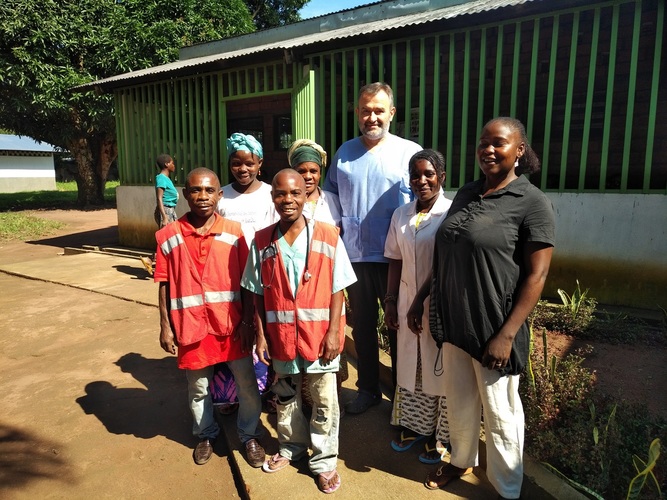 prof. Krzysztof Korzeniewski with research team