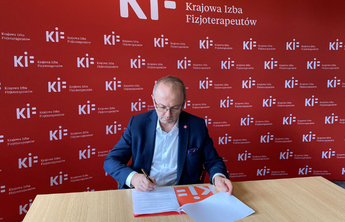 podpisanie_umowy_GUMed_KIF_(3).png