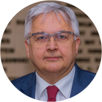 Dr. Habil. Tomasz Smiatacz